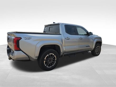 Used 2024 Toyota Tacoma TRD Sport w/ TRD Sport Upgrade Package AWD/4WD image 9