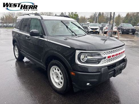 Certified 2025 Ford Bronco Sport Heritage w/ Convenience Package AWD/4WD image 1
