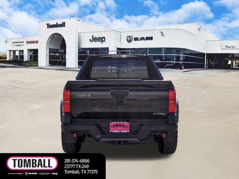 Used 2024 Toyota Tacoma Trailhunter image 6