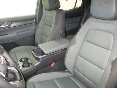 New 2026 GMC Terrain AT4 w/ Convenience Package III AWD/4WD image 20