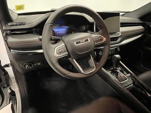 Used 2026 Jeep Compass Trailhawk AWD/4WD image 22