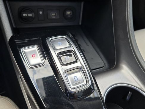 Certified 2023 Hyundai Sonata SEL w/ Convenience Package image 19