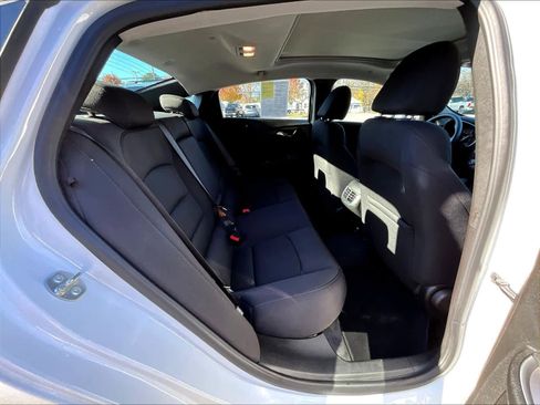 Used 2024 Chevrolet Malibu LT image 16