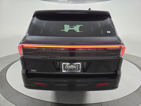 New 2026 Lincoln Navigator L Reserve w/ Jet Appearance Package AWD/4WD image 5