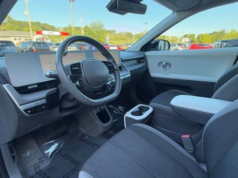 Used 2025 Hyundai Ioniq 5 SE image 15