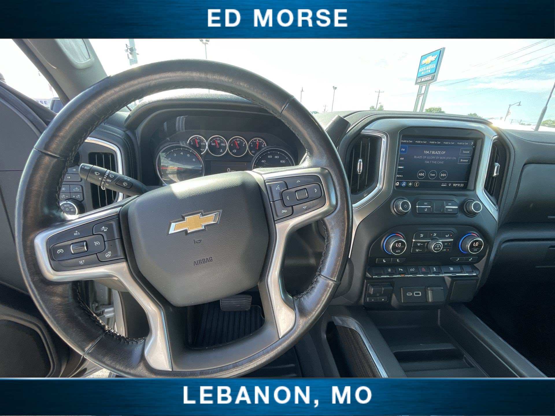 Used 2021 Chevrolet Silverado 2500 LT w/ Convenience Package AWD/4WD image 11