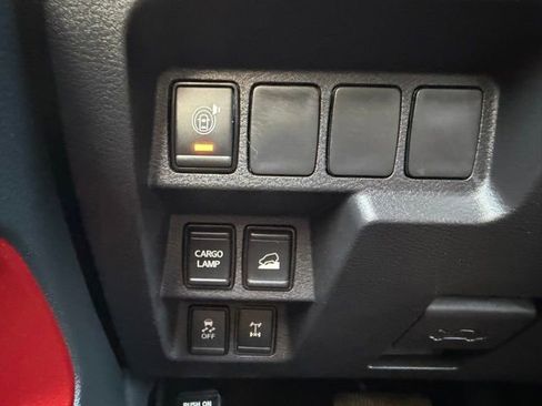 Certified 2025 Nissan Frontier PRO-4X AWD/4WD image 16