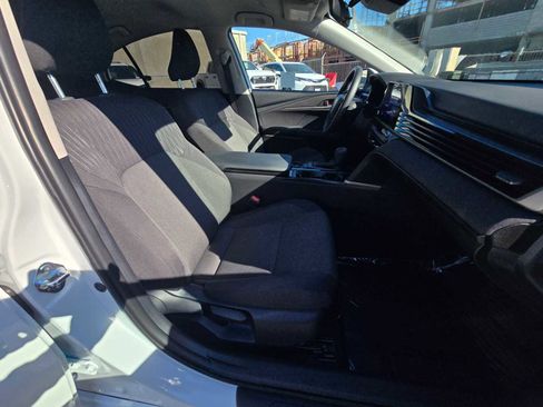 Used 2025 Toyota Camry LE image 11