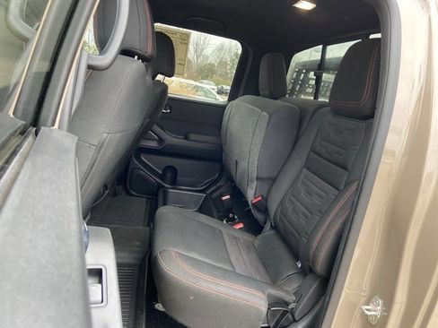 Used 2023 Nissan Frontier PRO-4X w/ Pro Convenience Package image 15