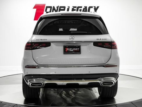 Used 2026 Mercedes-Benz Maybach GLS 600 4MATIC image 13