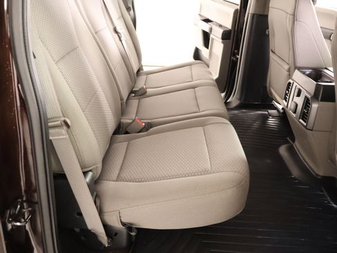 Used 2019 Ford F150 XLT w/ Equipment Group 302A Luxury AWD/4WD image 15
