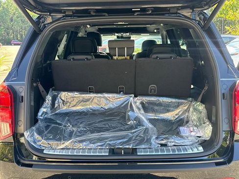 New 2025 Hyundai Palisade Calligraphy image 16