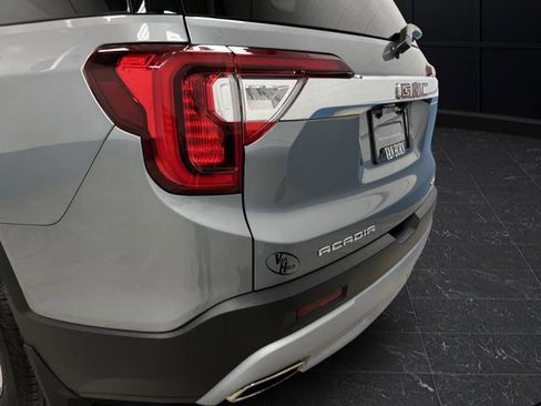 Used 2023 GMC Acadia SLE w/ Infotainment Package image 34