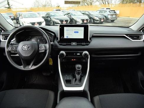 Used 2024 Toyota RAV4 LE image 8