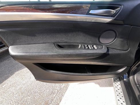 Used 2009 BMW X6 xDrive50i image 18