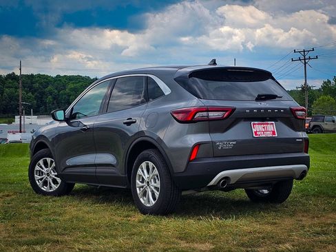 Used 2023 Ford Escape Active w/ Tech Pack #1 AWD/4WD image 5