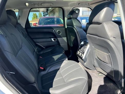 Used 2017 Land Rover Range Rover Sport HSE image 19