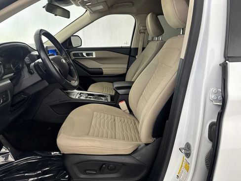 Used 2020 Ford Explorer XLT w/ Comfort Package AWD/4WD image 26