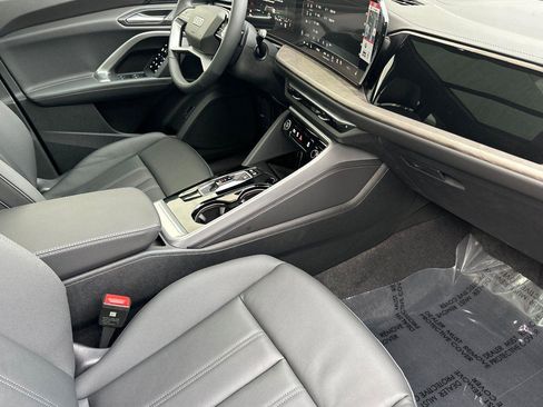 New 2025 Audi Q5 Premium Plus image 15