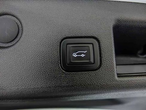 Used 2024 Chevrolet Equinox LT AWD/4WD image 28