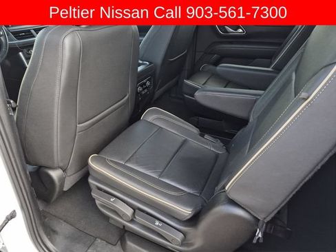 Used 2024 Chevrolet Suburban Premier RWD image 27