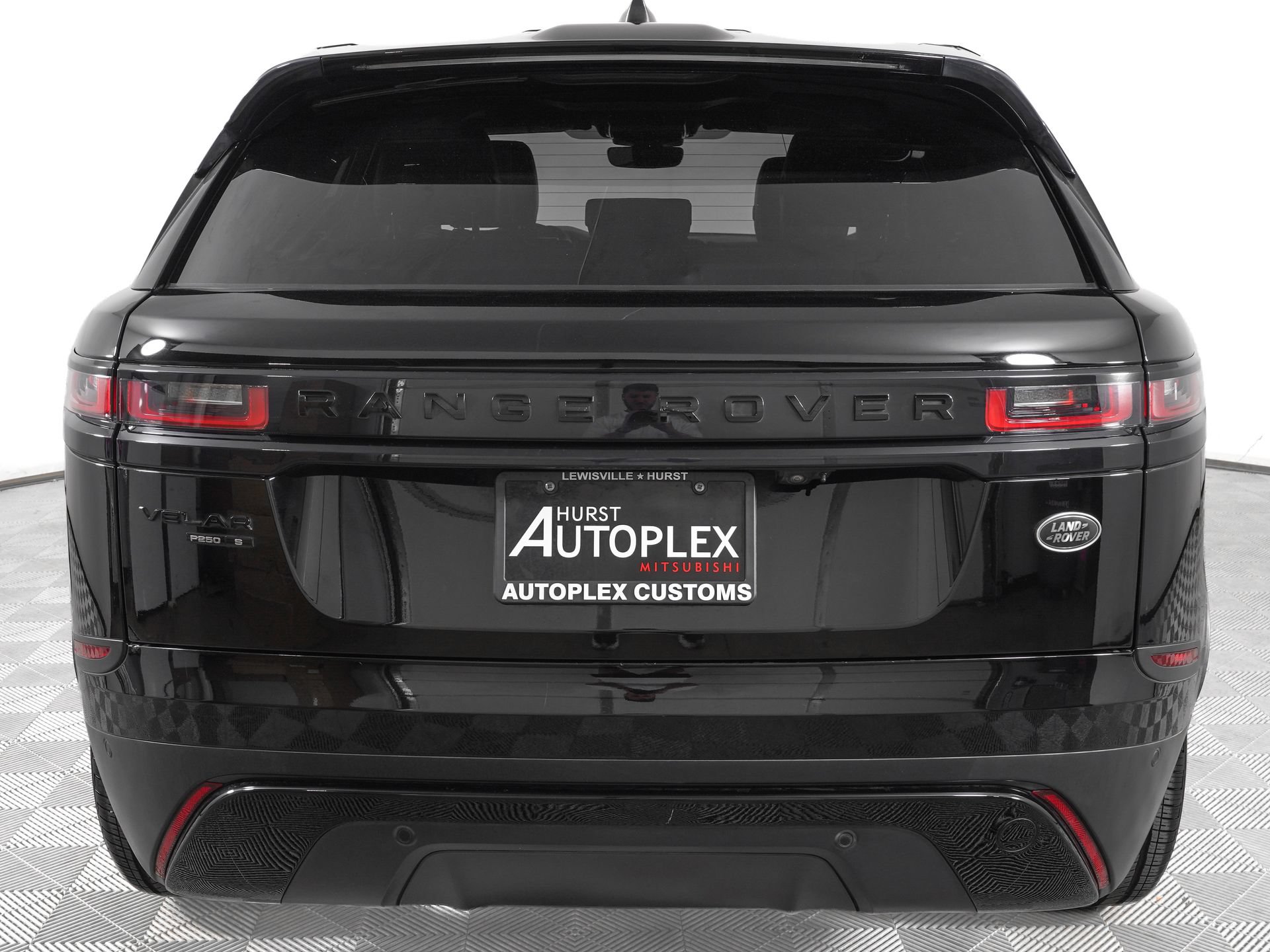 Used 2019 Land Rover Range Rover Velar S AWD/4WD image 6