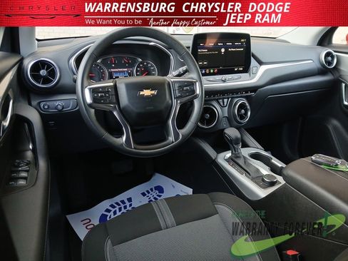 Used 2025 Chevrolet Blazer LT image 16