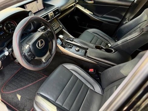 Used 2019 Lexus IS 300 F Sport w/ F Sport Package image 8