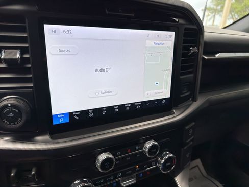 Used 2025 Ford F150 Platinum image 23