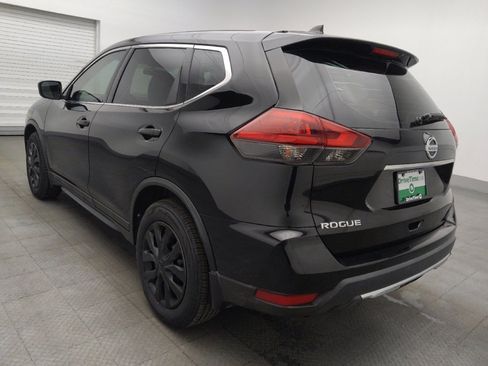 Used 2018 Nissan Rogue S image 5