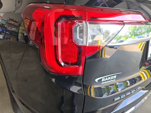 Certified 2023 GMC Acadia Denali w/ Black Diamond Edition AWD/4WD image 40
