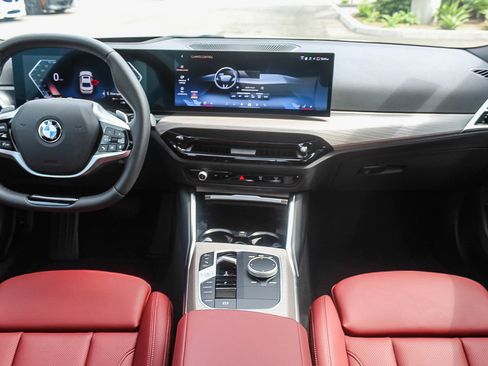 Certified 2025 BMW 330i Sedan image 12