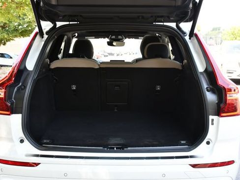 Used 2026 Volvo XC60 B5 Plus AWD/4WD image 25