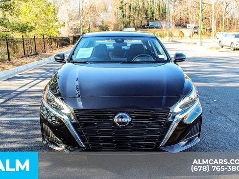 Used 2025 Nissan Altima 2.5 SV image 10