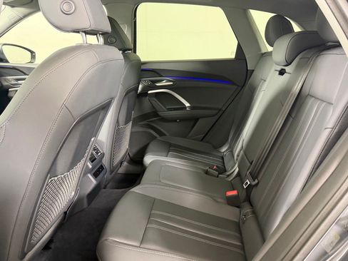 Used 2025 Audi Q5 Premium w/ Convenience Package AWD/4WD image 23