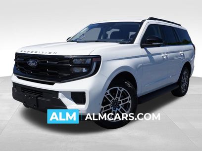Used 2025 Ford Expedition Active