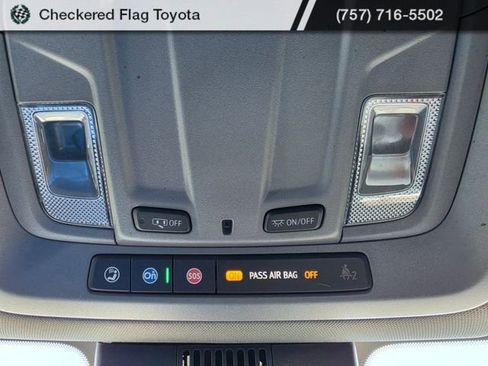 Used 2023 Chevrolet Silverado 1500 LT image 11