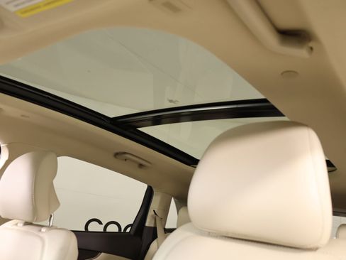 Used 2019 Lincoln Nautilus Reserve image 16