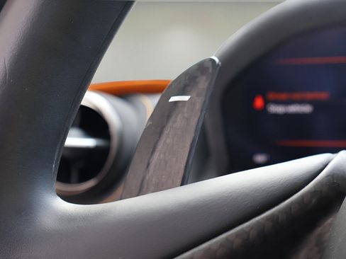 Used 2022 McLaren 720S Spider image 19