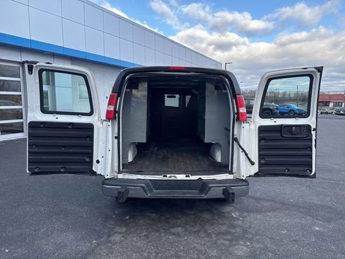 Used 2019 GMC Savana 2500 w/ Driver Convenience Package image 16