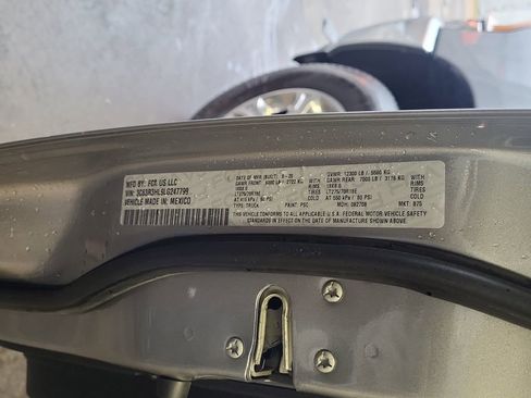 Used 2020 RAM 3500 Big Horn w/ Level 2 Equipment Group image 25