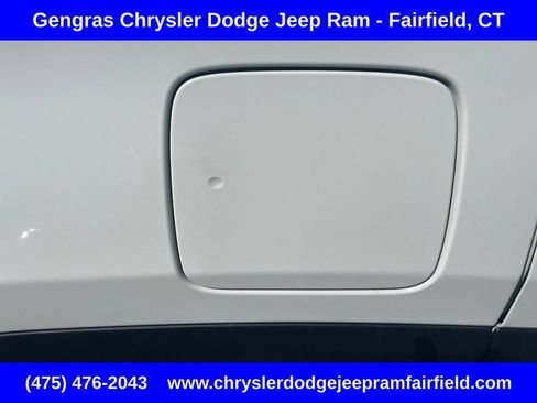 Used 2017 Jeep Renegade Altitude AWD/4WD image 24