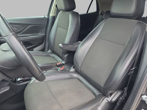 Certified 2021 Buick Encore Preferred AWD/4WD image 15