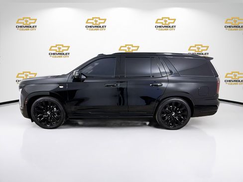 Used 2025 Cadillac Escalade Sport Platinum w/ LPO, ONYX Package image 4