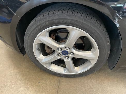 Used 2016 Ford Fusion SE w/ Equipment Group 201A AWD/4WD image 22