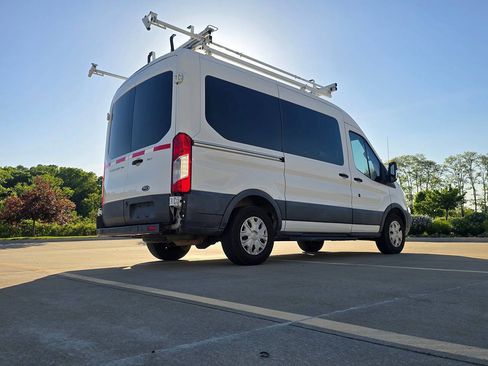 Used 2017 Ford Transit 150 XLT RWD image 6