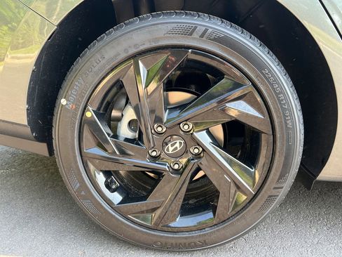 New 2026 Hyundai Elantra Sport FWD image 18
