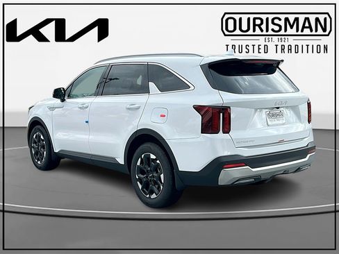New 2026 Kia Sorento S image 3