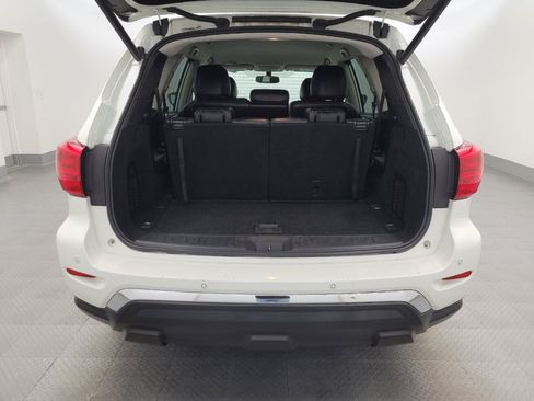 Used 2020 Nissan Pathfinder SL FWD image 29