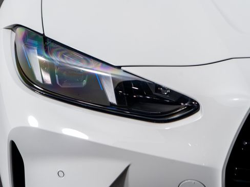 Used 2025 BMW M4 Coupe image 23